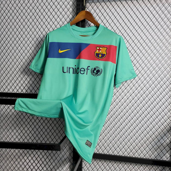 Retro Barcelona Away Shirt 2010/11