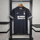 Retro Juventus Away Shirt 2012/13