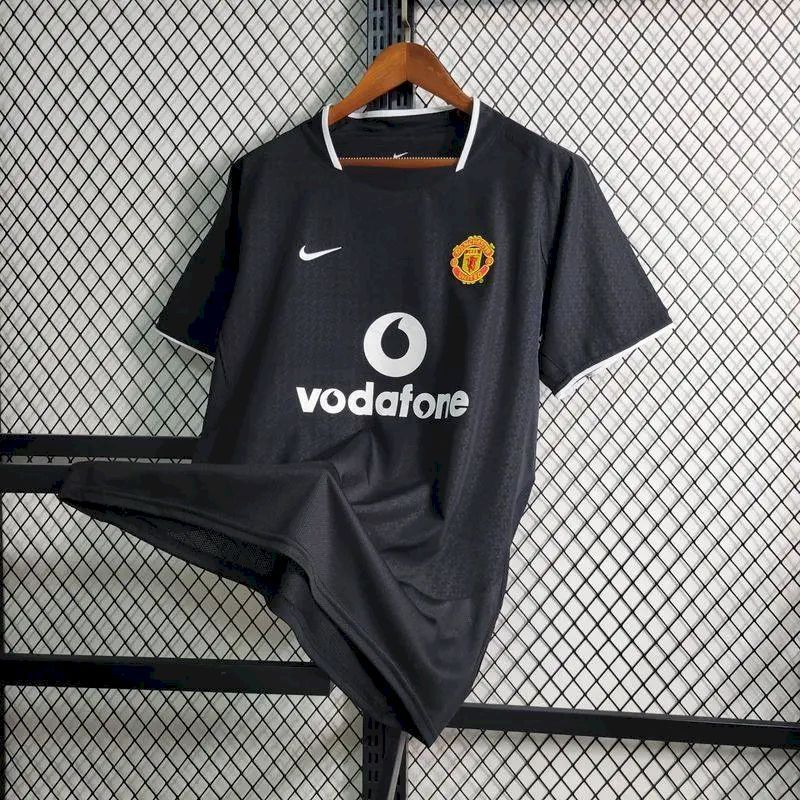 Retro Manchester United Away Shirt 2003/04