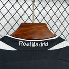 Retro Real Madrid Away Shirt 2006/07