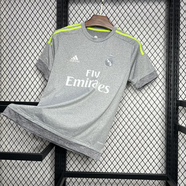Retro Real Madrid Away Shirt 2015/16